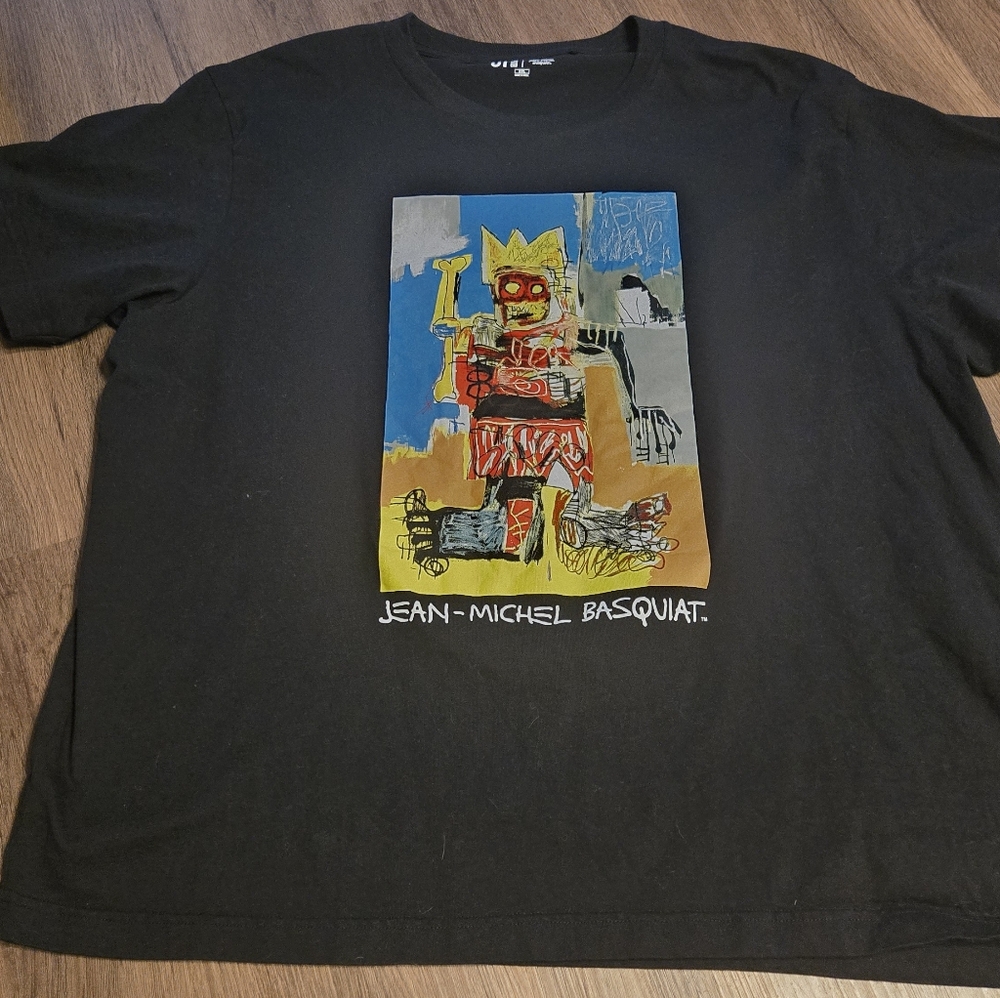 Uniqlo Black Short Sleeve Tee with Colorful Basquiat Graphic Size LARGE